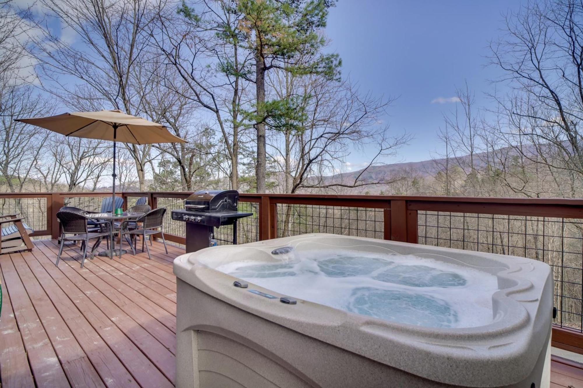 Hatcher Mtn Retreat Sevierville Cabin With Hot Tub! מראה חיצוני תמונה