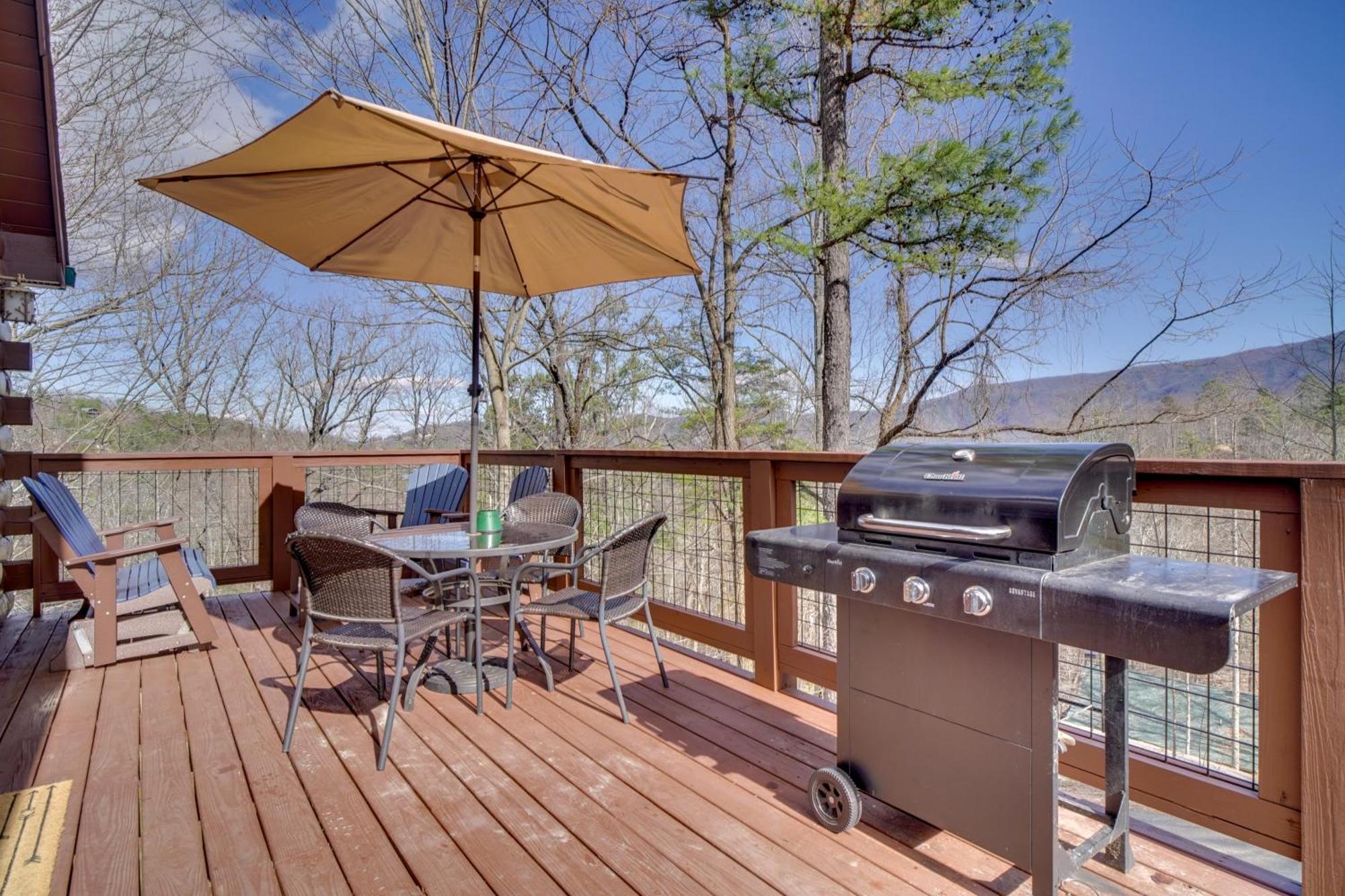 Hatcher Mtn Retreat Sevierville Cabin With Hot Tub! מראה חיצוני תמונה